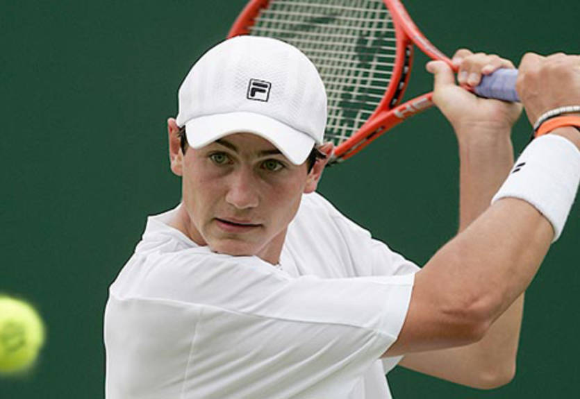 Бубка проиграл на старте квалификации к Уимблдону