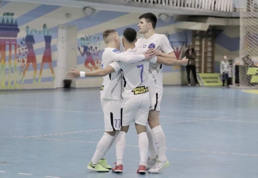 Продэксим остановил ХИТ, Ураган сенсационно проиграл Соколу: итоги десятого тура Экстра-лиги