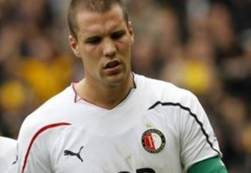 Влаар продлил контракт с Фейеноордом