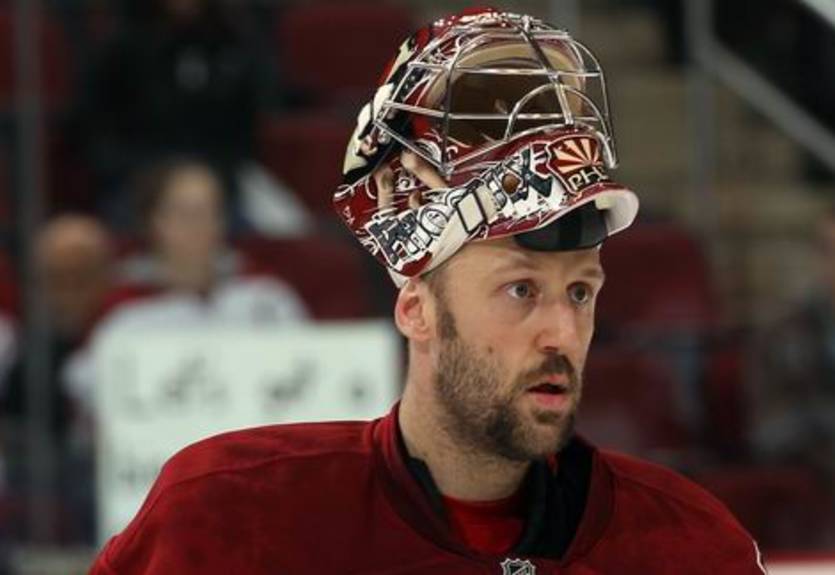 НХЛ. Финикс переподписал вратаря