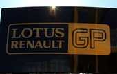 Лотус-Рено испытывает финансовые трудности