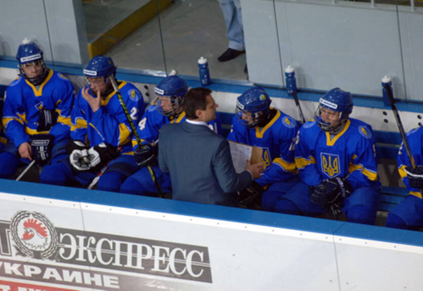 Донбасс подписывает 12 юниоров