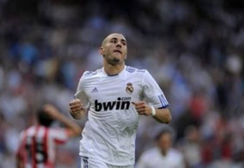 Бензема не спешит паковать вещи в Турин