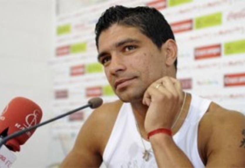 Ренато покинул Севилью