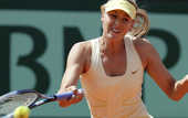 Шарапова разгромила Лючич на старте Ролан Гаррос