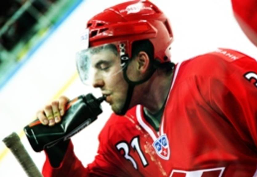 КХЛ. Авангард подписал Лямина