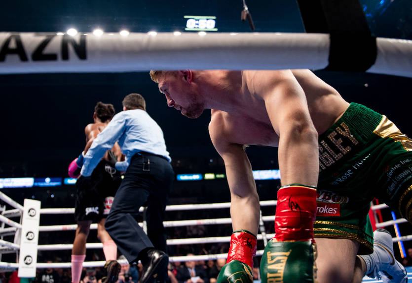 Андраде нокаутировал Куигли уже во втором раунде