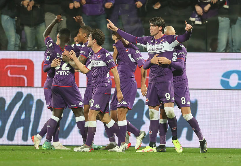 Фиорентина - Милан 4:3 Видео голов и обзор матча чемпионата Италии Фиорентина - Милан 4:3 Видео голов и обзор матча чемпионата Италии