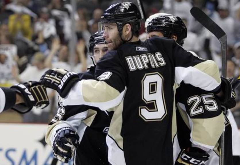 НХЛ. Питтсбург готов переподписать форвардов