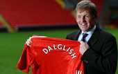 Официально: Далглиш подписал трехлетний контракт с Ливерпулем