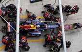 Ред Булл проводит самые быстрые пит-стопы