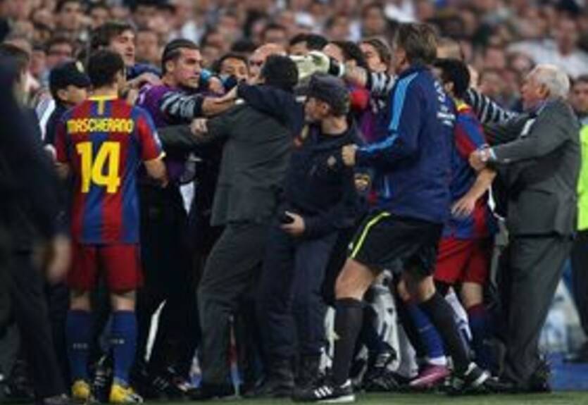 Голкипер Барсы получил трехматчевую дисквалификацию