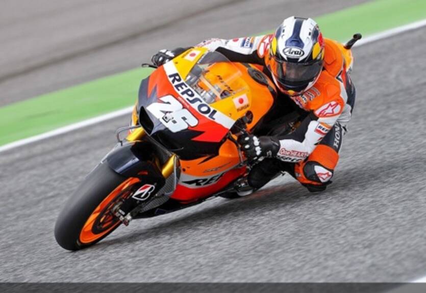 MotoGP. Гран-при Португалии. Педроса бьет Лоренсо