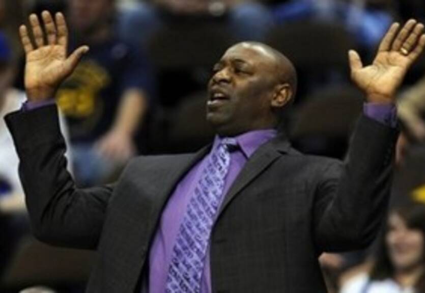 Официально: Смарт покинул Голден Стэйт