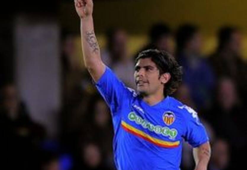 Банега хотел бы остаться на Месталье