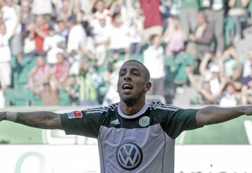 Вольфсбург близок к спасению, Майнц "карнавалит" + ВИДЕО