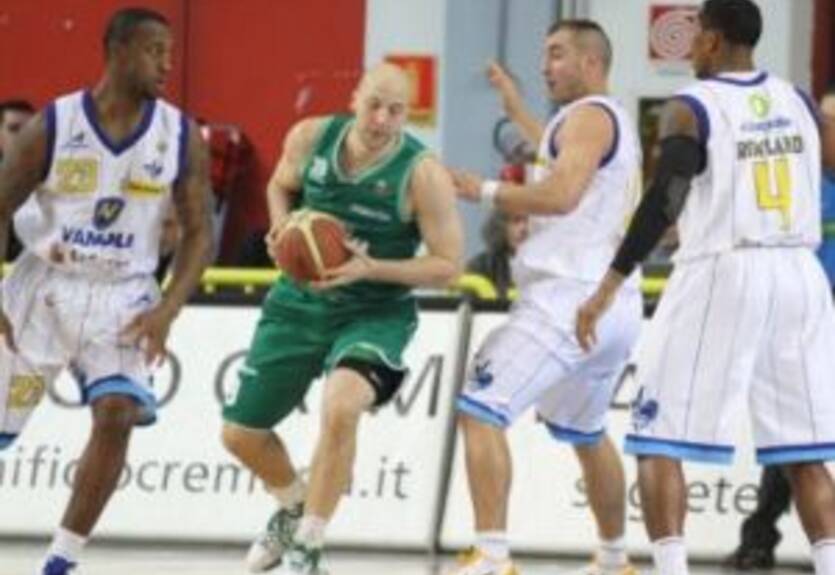 Лига А. Дроздов уступает, Печеров не играет