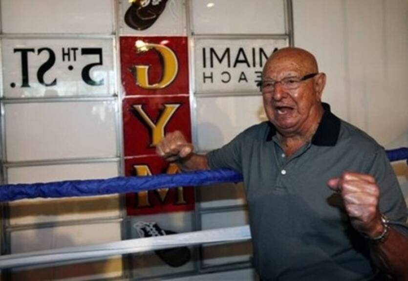 Бывший тренер Мухаммеда Али помогает Хэю готовиться к следующему бою