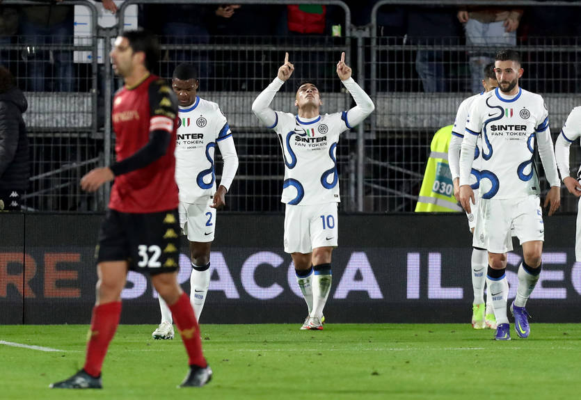 Интер победил Венецию и вплотную приблизился к лидерам Серии А