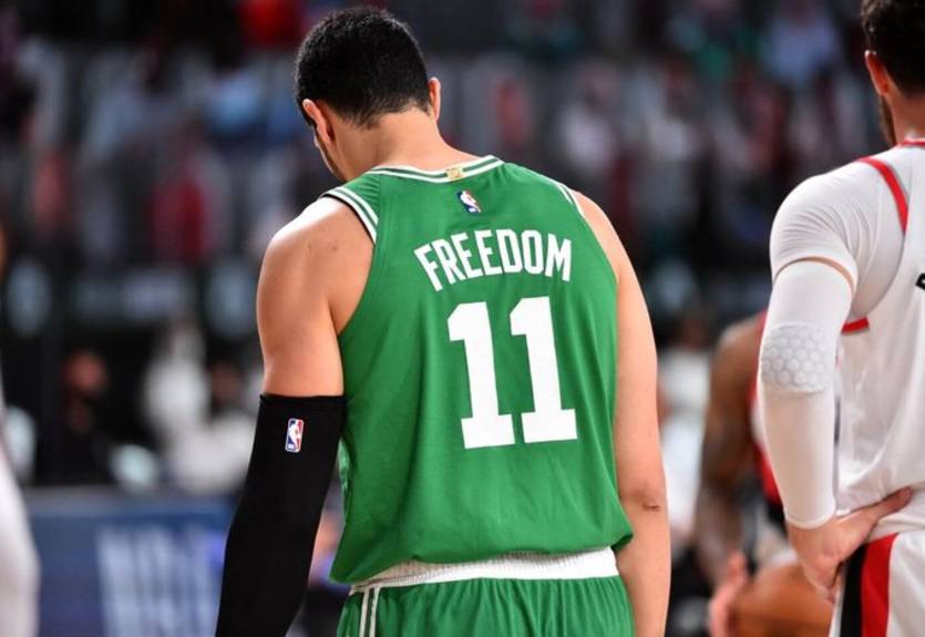 Энес Кантер сменит фамилию после получения американского гражданства