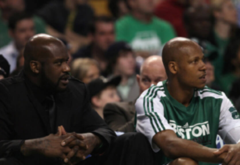 Шак не может даже бегать?