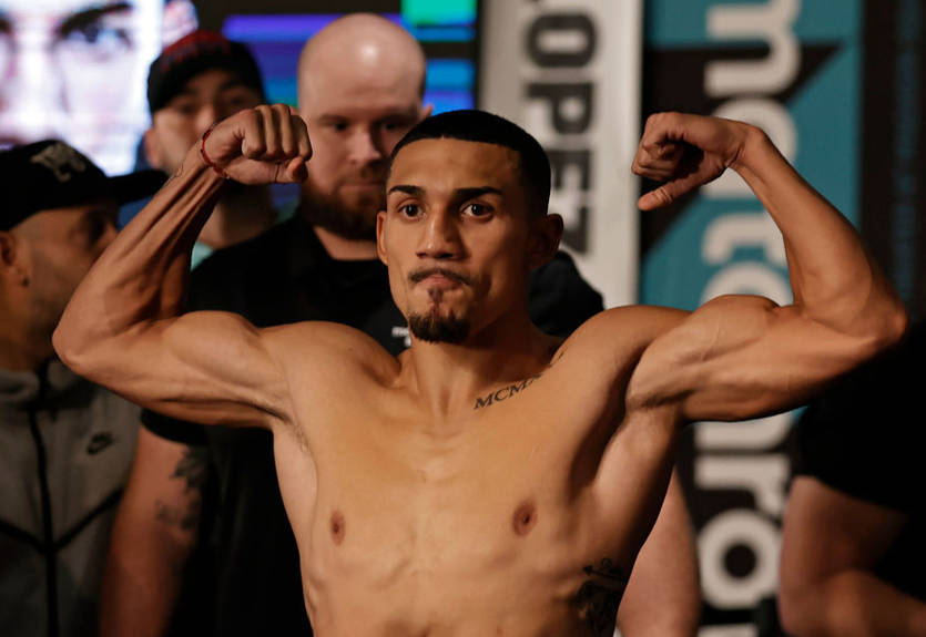 "Я - чемпион по жизни": Лопес ответил хейтерам после поражения от Камбососа