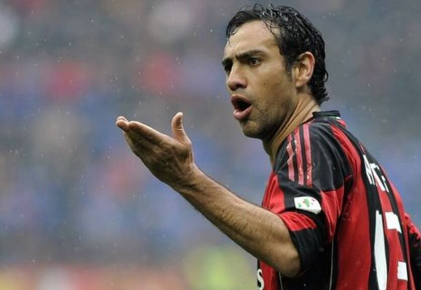 Милан: снова без Несты