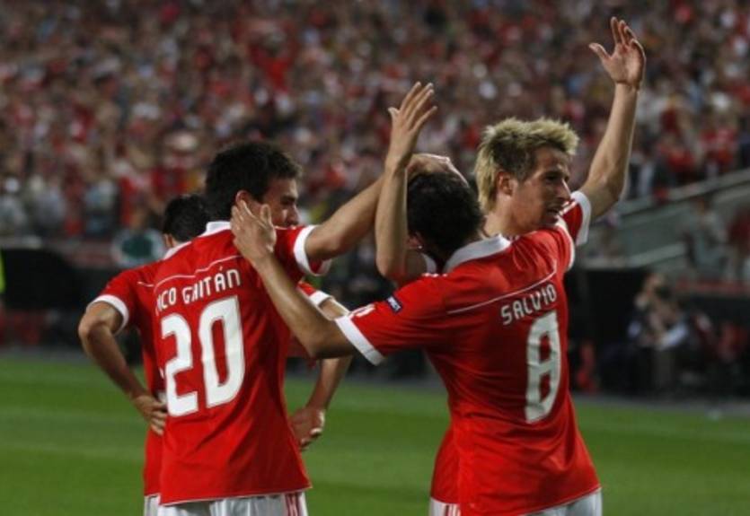 Бенфика разобралась с ПСВ