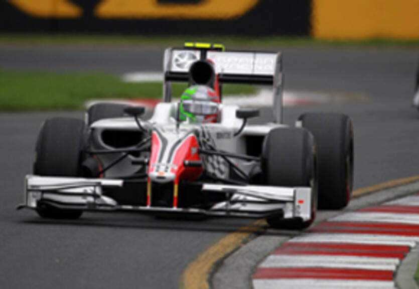 Хиспания использует новое антикрыло в Сепанге