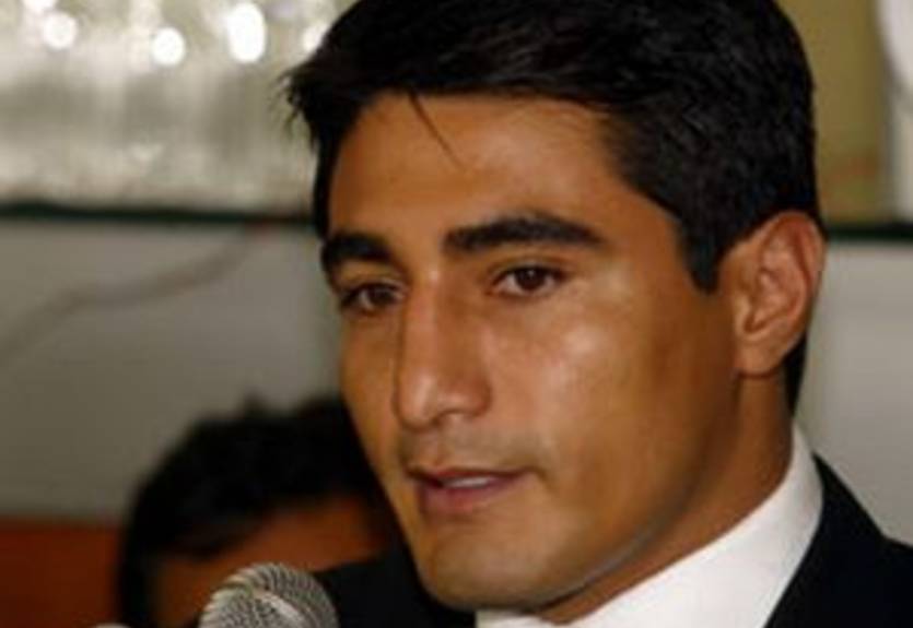 Моралес поможет бывшему сопернику