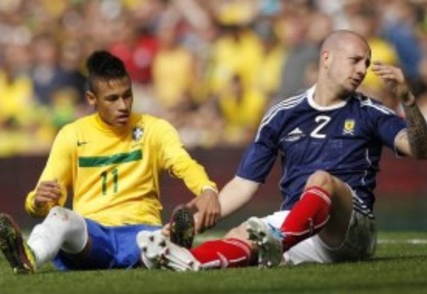 Неймару принесли извинения