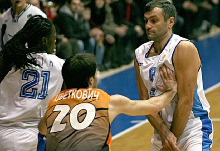 Суперлига. Донецк уверенно побеждает в Николаеве