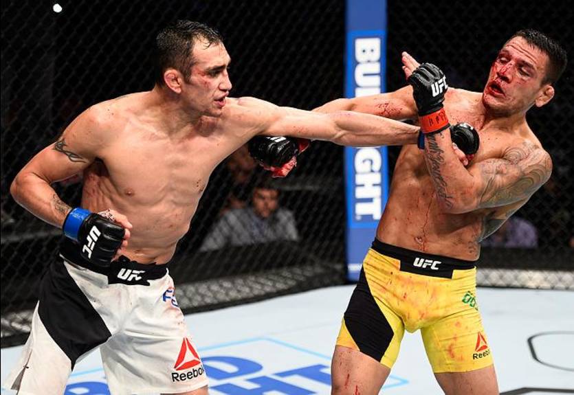 Рафаэль Дос Аньос вызвал на бой Тони Фергюсона