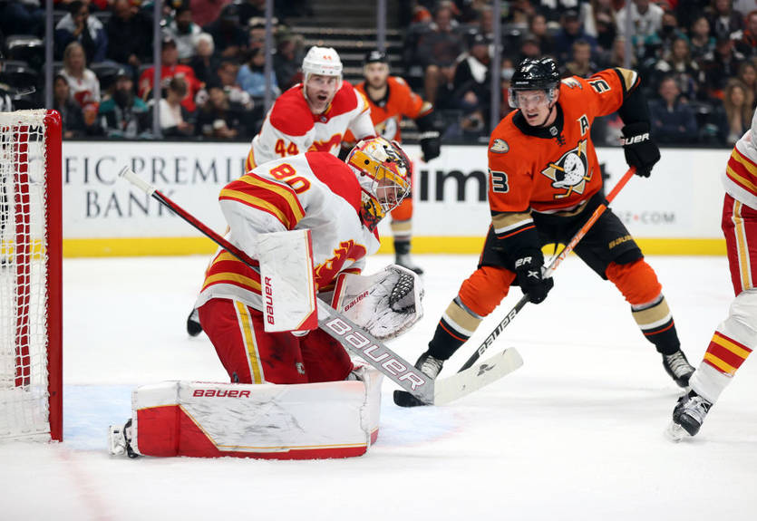 НХЛ: Вегас уничтожил Аризону, Виннипег и Нью-Джерси устроили голевое шоу