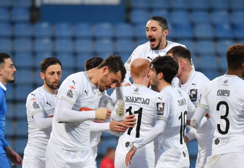 Динамо Батуми впервые стало чемпионом Грузии Динамо Батуми впервые стало чемпионом Грузии