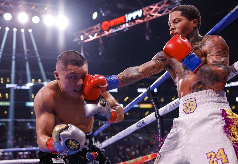 Дэвис добыл тяжелую победу над Крусом