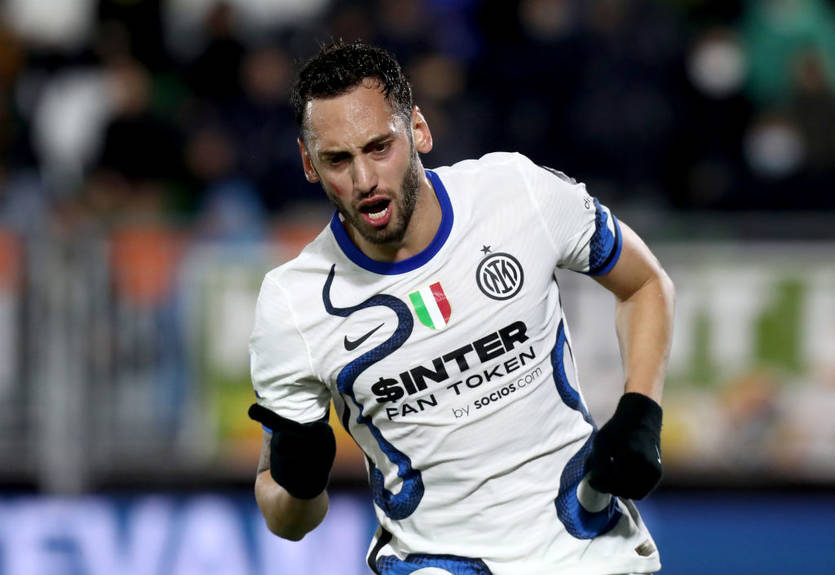 Ибрагимович: Чалханоглу воспользовался трагедией Эриксена