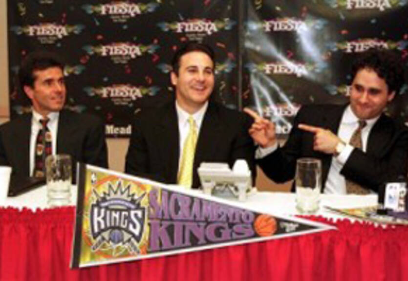 Лейкерс и Клипперс по-прежнему против переезда Кингс в Анахайм