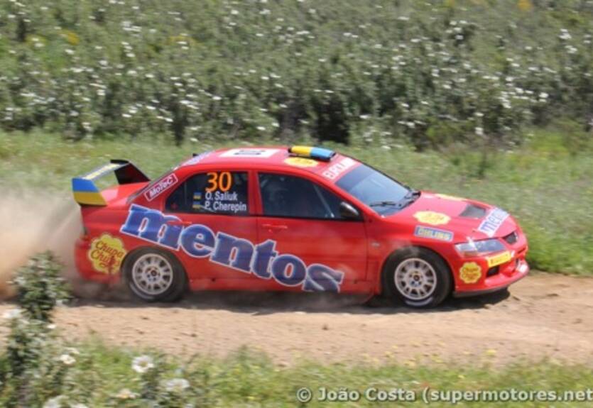 P-WRC. Ралли Португалии. День 1-й. Салюк рядом с подиумом