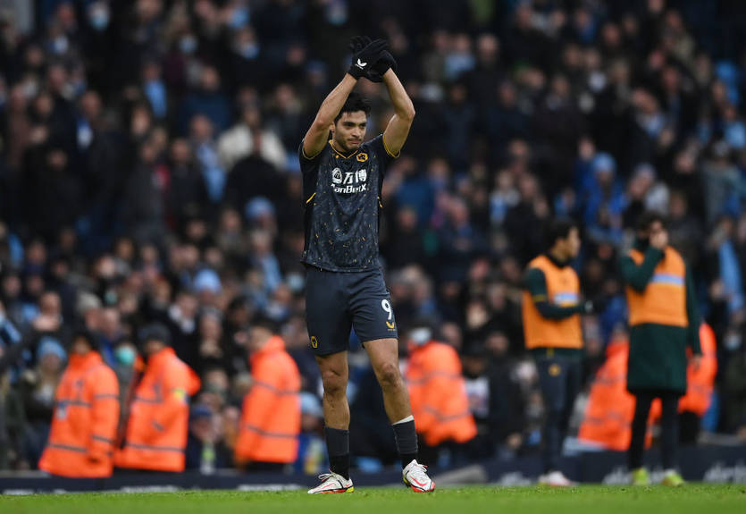 Вулверхэмптон остался в меньшинстве в матче против Ман Сити из-за глупого удаления Хименеса