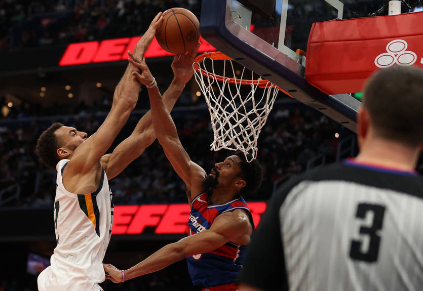 Аллей-уп Инглса на Гобера и эффектная передача Йокича - среди лучших моментов дня в НБА