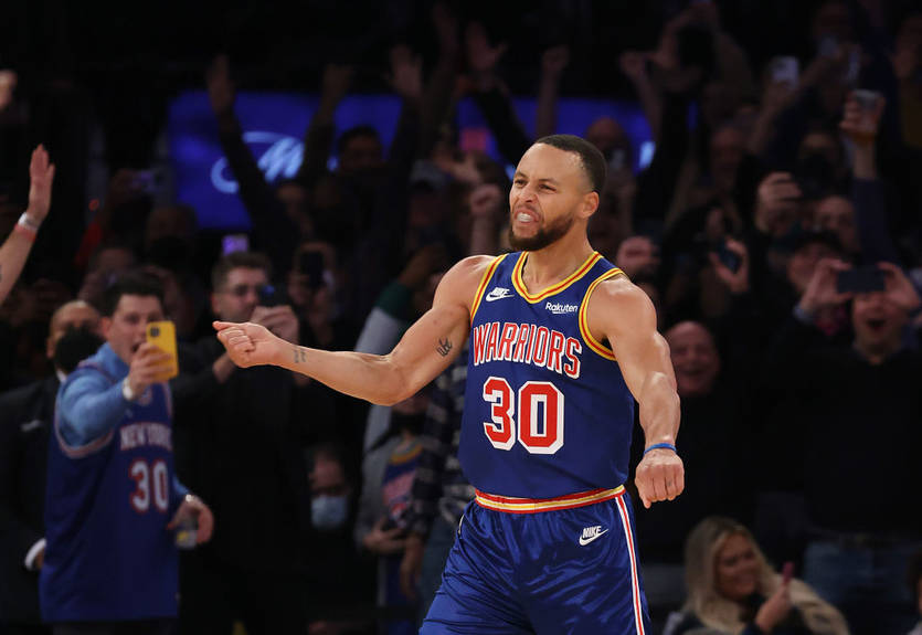 Карри установил новый рекорд по количеству трехочковых в истории НБА