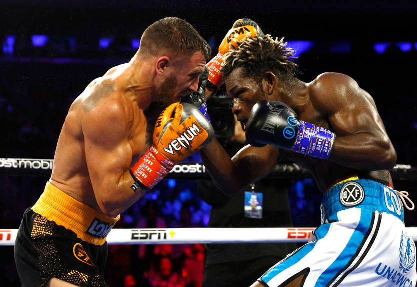 Атлас объяснил, почему Ломаченко не нокаутировал Комми Атлас объяснил, почему Ломаченко не нокаутировал Комми