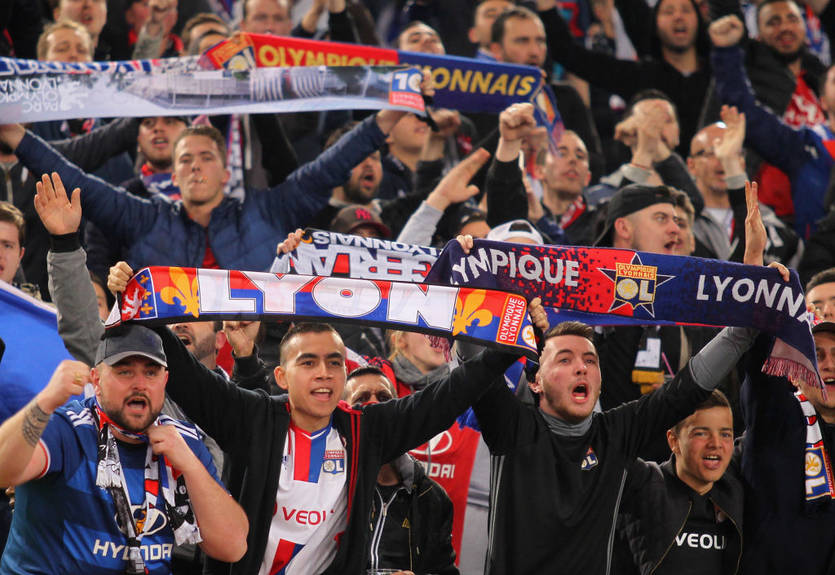 Лион запретил своим фанатам посещать выездные игры команды Лион запретил своим фанатам посещать выездные игры команды