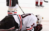 НХЛ. Шарп повредил колено