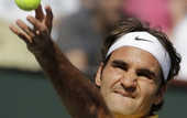 Федерер спокойно выигрывает национальное противостояние