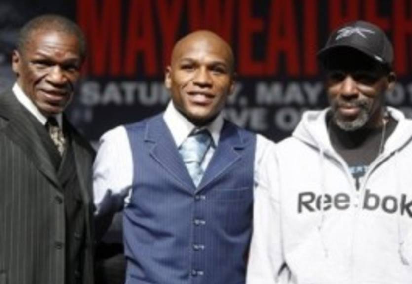 Р.Мейвезер: "Будет интересно смотреть на избиение Паккьяо"