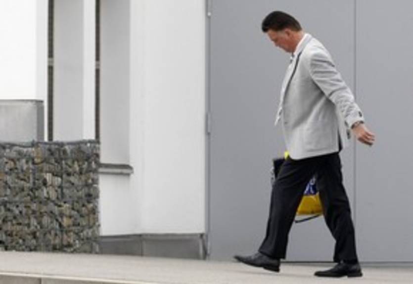 Судьба ван Гаала решится в понедельник