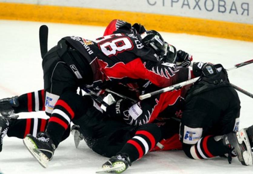 КХЛ. Триумф Авангарда, черный день Торпедо