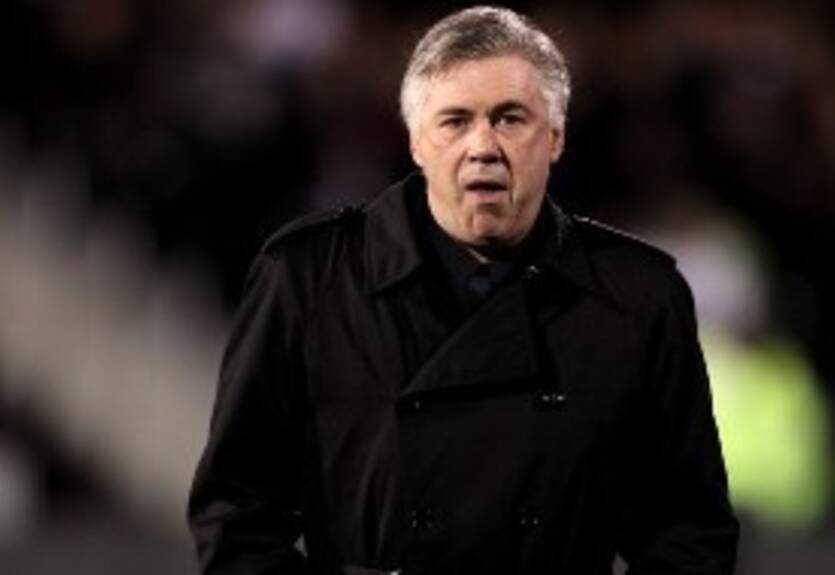 Анчелотти дает советы Милану